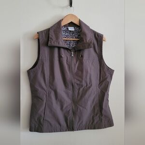 Columbia Matte Army Green Full Zip Vest, Women's XL